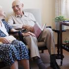 Как обеспечить уход престарелому родственнику?